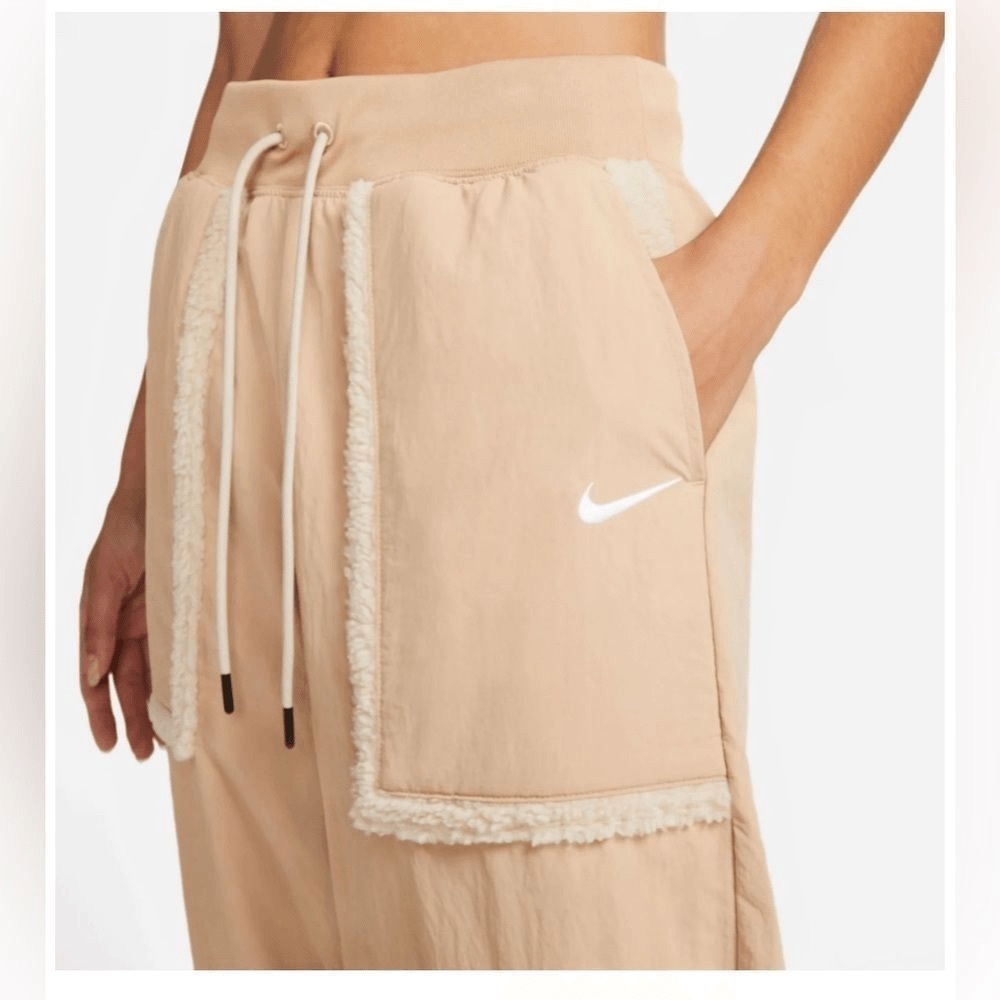 NWT Nike Athletic Essential Women’s Woven High Rise Joggers Track Pants Hemp S